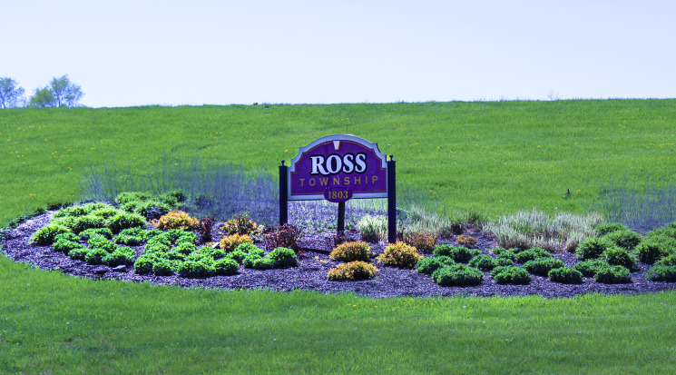 Ross Monument Sign